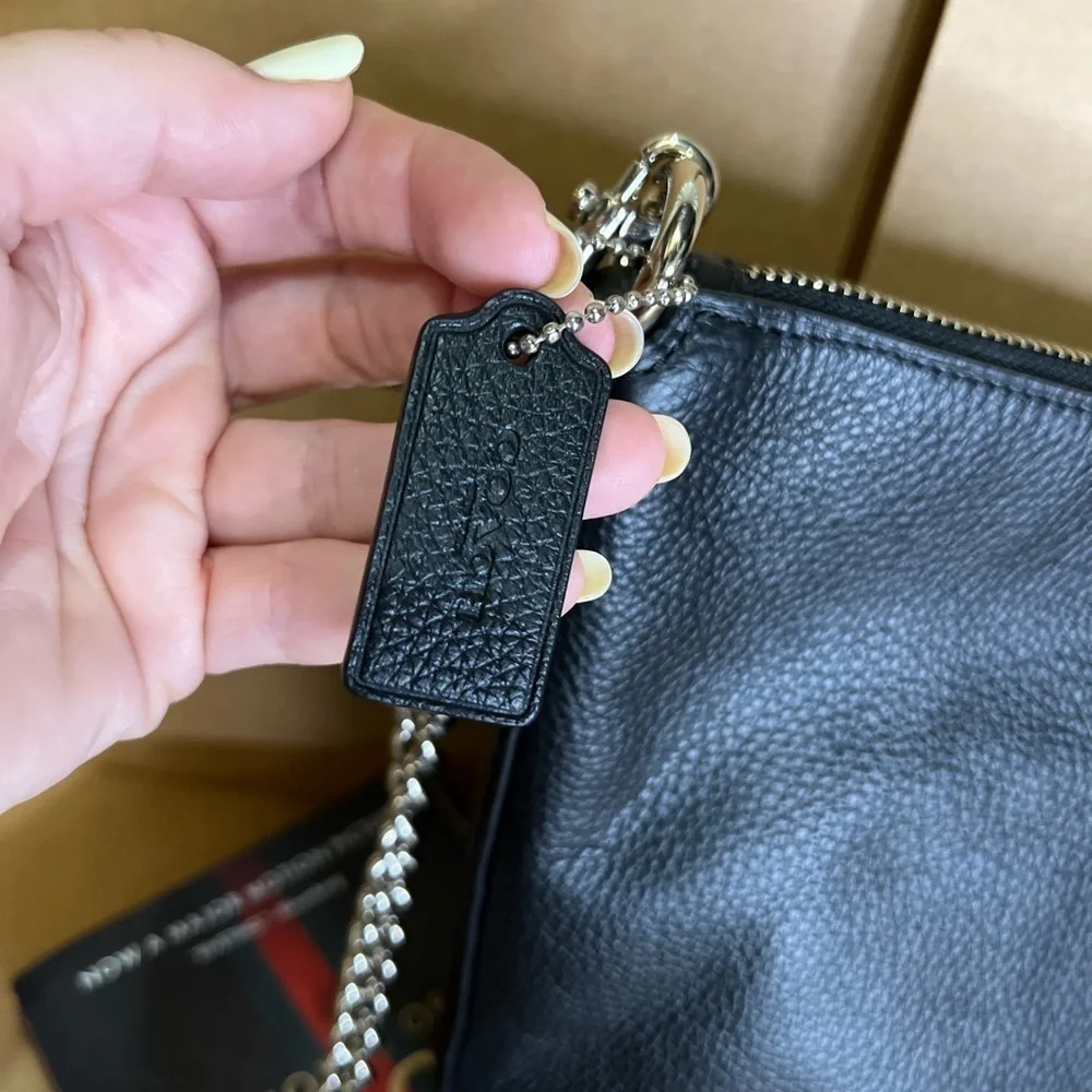 COACH bag - Picture 2 of 7